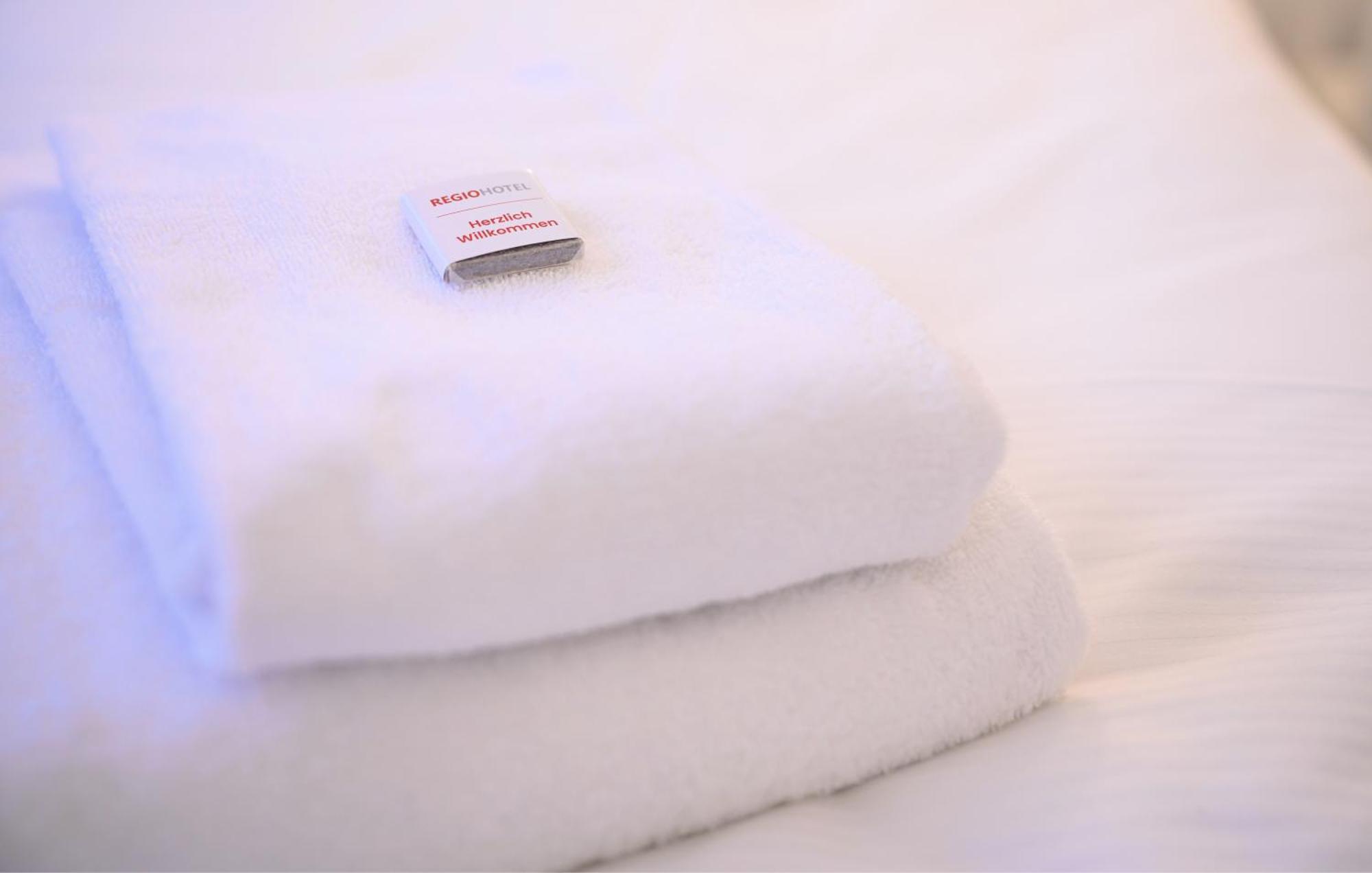 Regiohotel Halle Leipzig Airport 施科伊迪茨 外观 照片