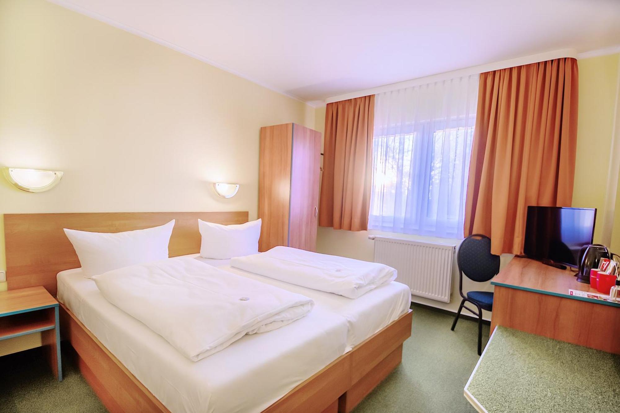 Regiohotel Halle Leipzig Airport 施科伊迪茨 外观 照片